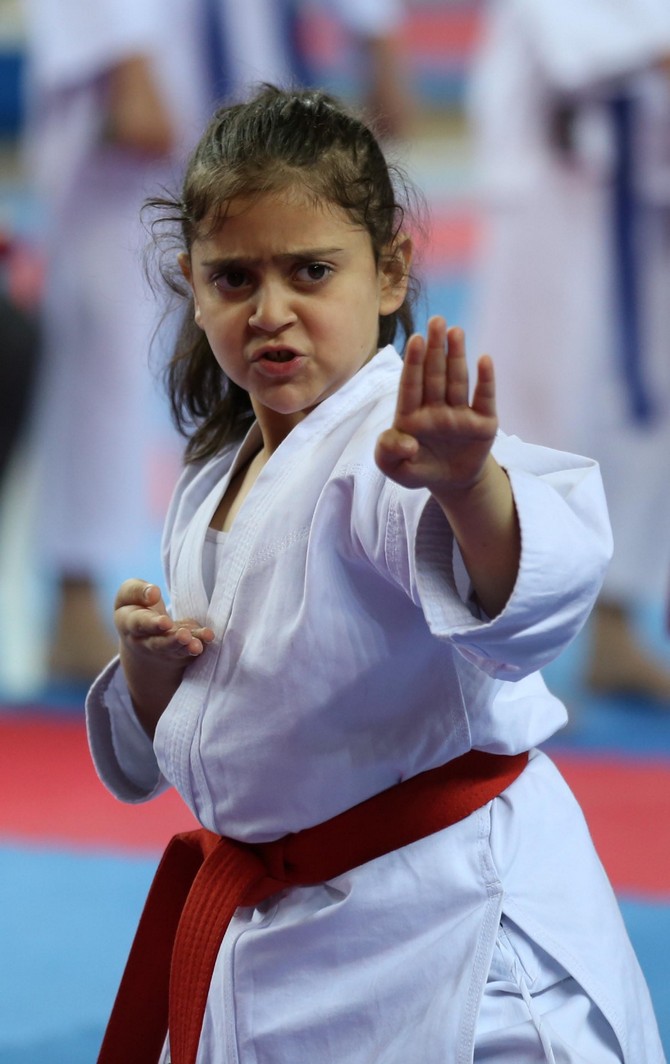 karadeniz-ve-hazar-denizi-ulkeleri-karate-sampiyonasi-(12).jpg