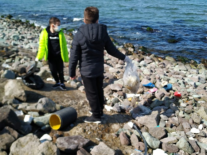 karadenizde-kati-atik-ve-plastik-kirliligi-hizla-artiyor-4.jpg
