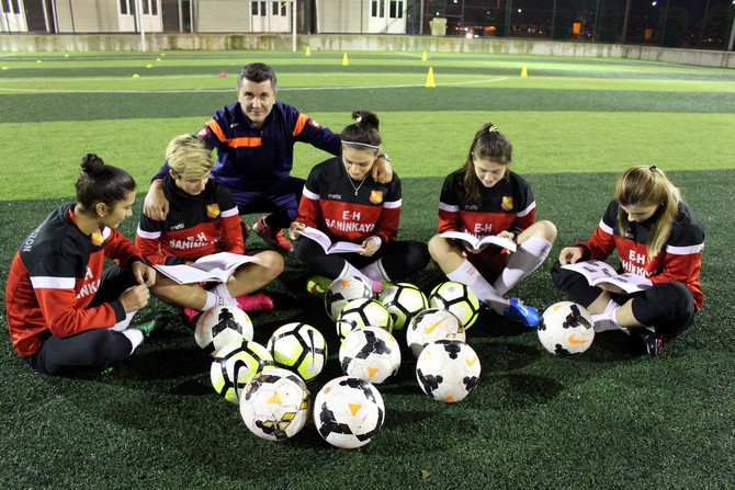 karadenizin-diplomali-takimi-trabzon-idmanocagi-(7).jpg
