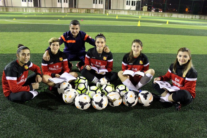 karadenizin-diplomali-takimi-trabzon-idmanocagi-(8).jpg