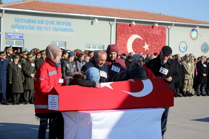 kayseri-sehitleri-memleketlerine-ugurlandi-(3).jpg