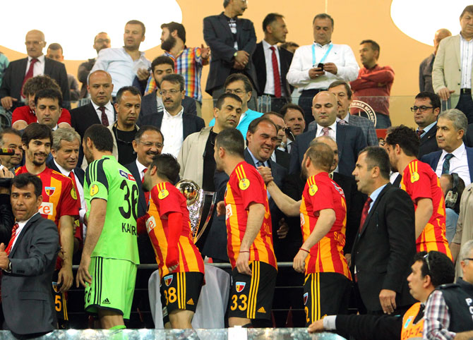 kayserispor-kupasini-aldi4.jpg