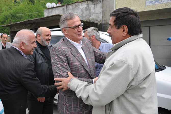 kenan-biyik,-secim-ziyaretlerinde-2.jpg kenan-biyik,-secim-ziyaretlerinde-2.jpg