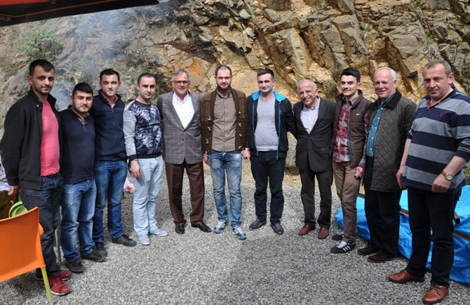 kenan-biyik,-secim-ziyaretlerinde-3.jpg kenan-biyik,-secim-ziyaretlerinde-3.jpg