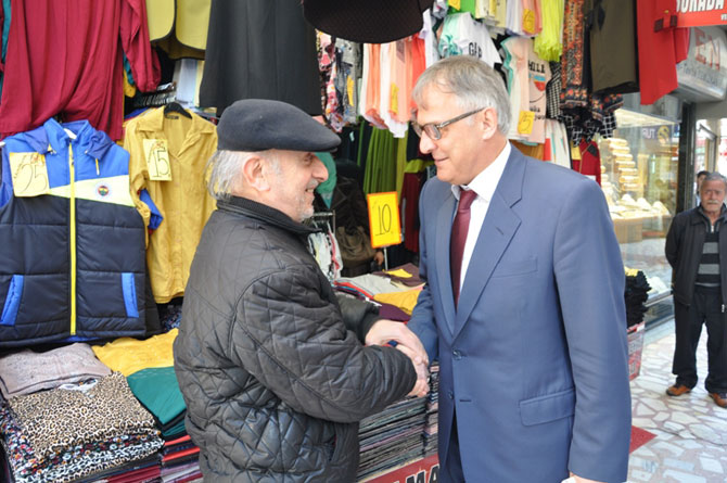 kenan-biyik-rizelileri-kucakliyor7.jpg kenan-biyik-rizelileri-kucakliyor7.jpg