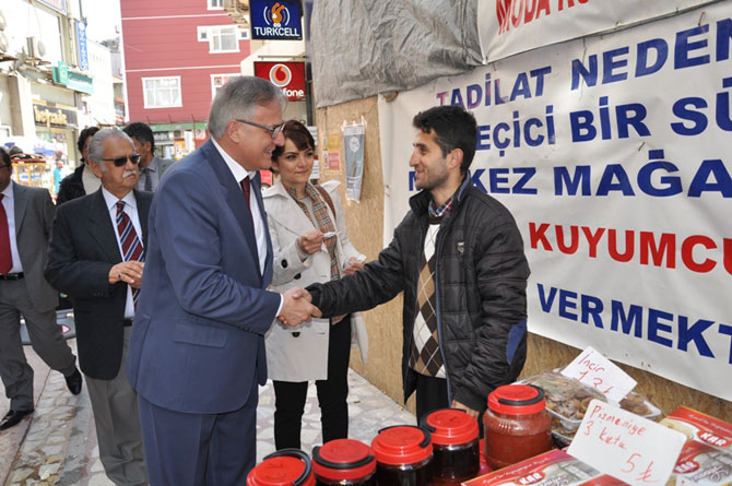 kenan-biyik-rizelileri-kucakliyor8.jpg kenan-biyik-rizelileri-kucakliyor8.jpg