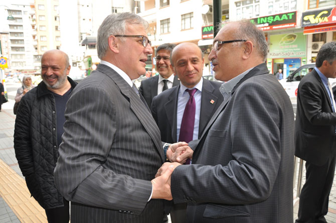 kenan-biyik-secim-ziyaretlerinde-3.jpg kenan-biyik-secim-ziyaretlerinde-3.jpg