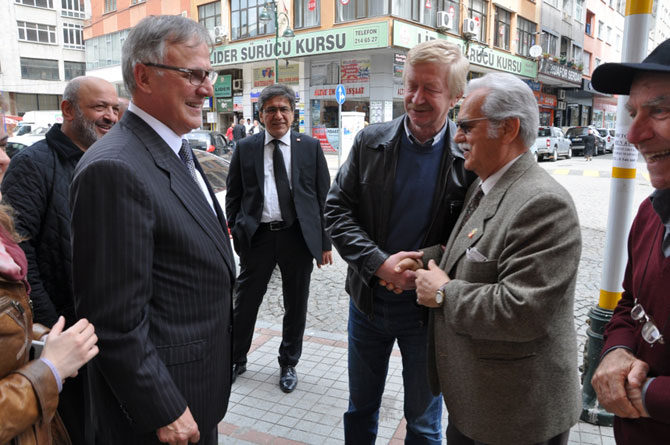 kenan-biyik-secim-ziyaretlerinde-4.jpg kenan-biyik-secim-ziyaretlerinde-4.jpg