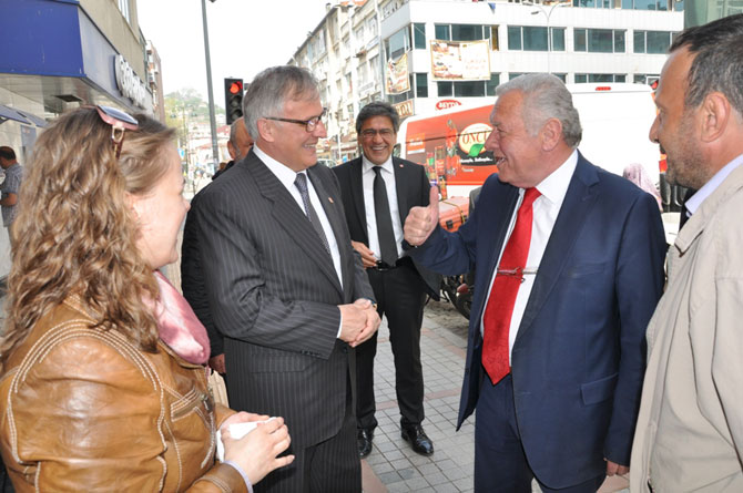 kenan-biyik-secim-ziyaretlerinde-6.jpg kenan-biyik-secim-ziyaretlerinde-6.jpg