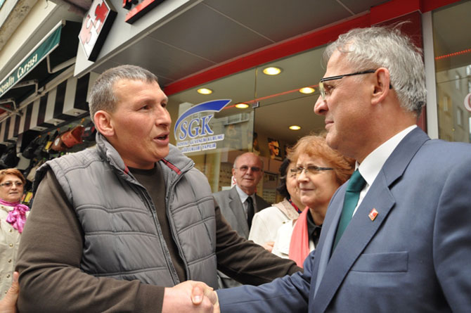 kenan-biyik-ve-candan-eyuboglu-cayelinde-4.jpg kenan-biyik-ve-candan-eyuboglu-cayelinde-4.jpg