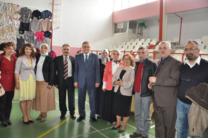 kenan-biyik-ve-candan-eyuboglu-cayelinde-5.jpg kenan-biyik-ve-candan-eyuboglu-cayelinde-5.jpg