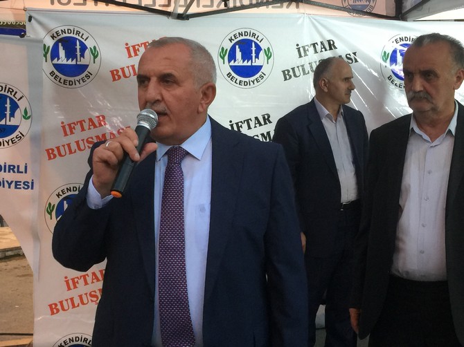 kendirli-belediyesinden-2-bin-kisilik-sokak-iftari-(9).jpg
