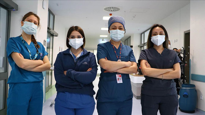 koronavirus-savascisi-hemsireler-tedbirlere-daha-fazla-uyulmasini-istiyor-2.jpg