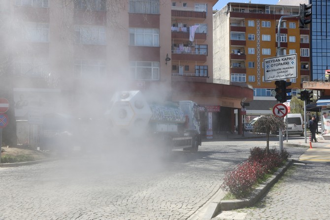 koronavirus-savascisi-mikronsis-araci-rize-cadde-ve-sokaklarinda-(6).jpg
