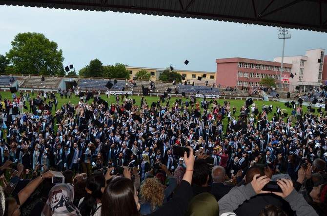 ktu’de-50-donem-mezuniyet-toreni-(5).jpg