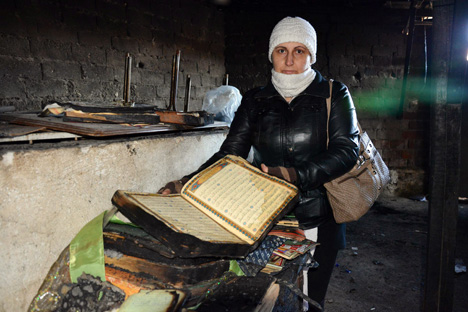 kule-donen-evden-sadece-kuran-i-kerim-saglam-cikti-2.jpg kule-donen-evden-sadece-kuran-i-kerim-saglam-cikti-2.jpg