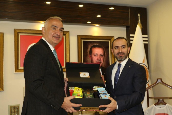 kultur-ve-turizm-bakani-mehmet-nuri-ersoy-2.jpg