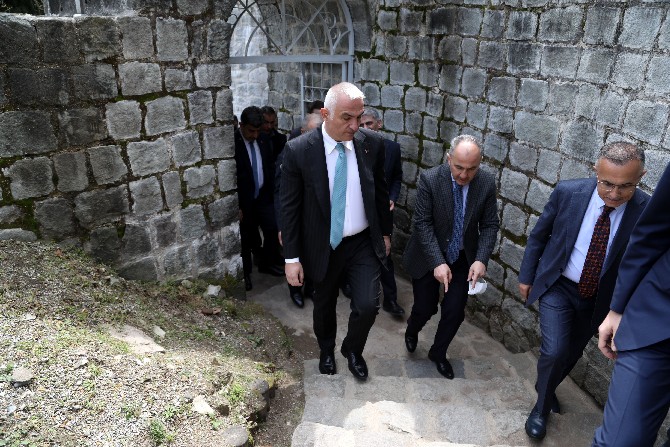 kultur-ve-turizm-bakani-mehmet-nuri-ersoy-rizede-1.jpg