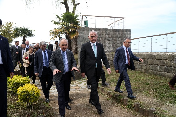 kultur-ve-turizm-bakani-mehmet-nuri-ersoy-rizede-4.jpg