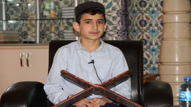 kur’an-i-kerimi-yuzunden-guzel-okuma-yarismasi-rize-il-finali-yapildi-(12)-001.jpg