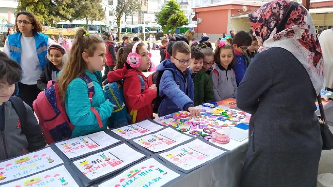 kurtulus’un-“keyifli-okul-atolyem”-projesinin-keyifli-sergisi-(4).jpg