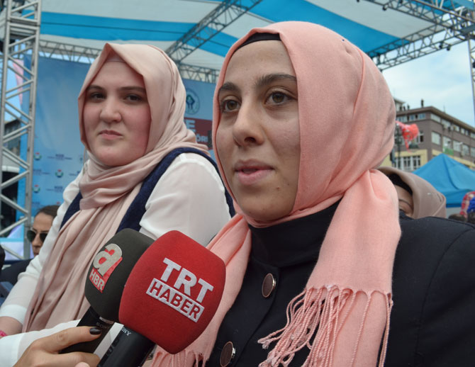 leyla-erdeniz-fotograf-erdogan.jpg leyla-erdeniz-fotograf-erdogan.jpg