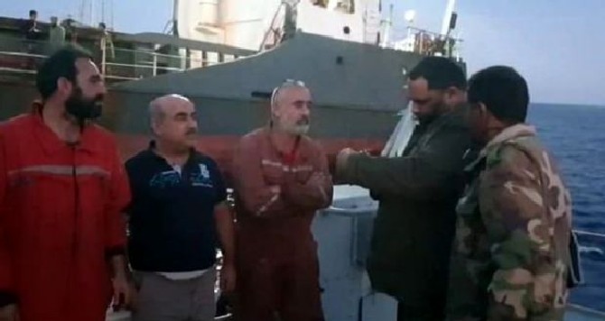 libyada-general-haftere-bagli-gucler,-murettebatinda-turklerin-oldugu-greneda-gemisine-el-koydu-(1).jpg