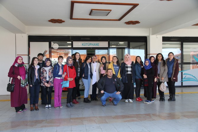lise-ogrencileri-rteuyu-ziyaret-etti-(6).jpg