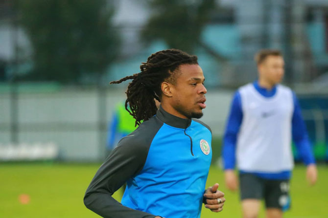 loic-remy-caykur-rizesporun-fransiz-golcusu-(5)-001.jpg