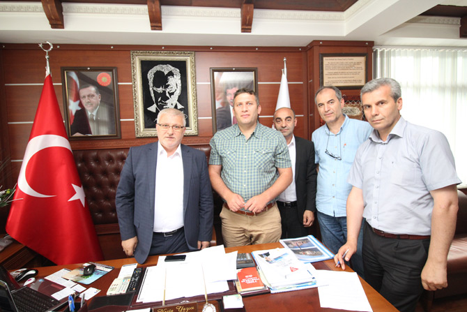 madenli-belediyesi’nde-toplu-is-sozlesmesi-sevinci2.jpg madenli-belediyesi’nde-toplu-is-sozlesmesi-sevinci2.jpg