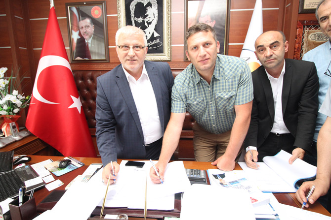 madenli-belediyesi’nde-toplu-is-sozlesmesi-sevinci3.jpg madenli-belediyesi’nde-toplu-is-sozlesmesi-sevinci3.jpg