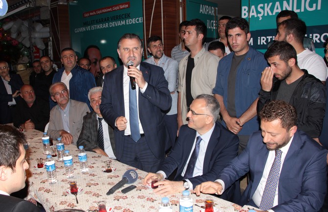 maliye-bakani-naci-agbal-ile-genclik-ve-spor-bakani-osman-askin-bak,-rizenin-kalkandere-ilcesin-(1).jpg