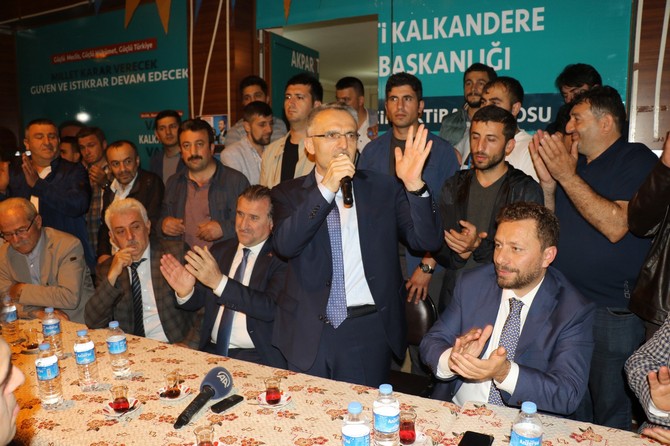 maliye-bakani-naci-agbal-ile-genclik-ve-spor-bakani-osman-askin-bak,-rizenin-kalkandere-ilcesin-(6).jpg