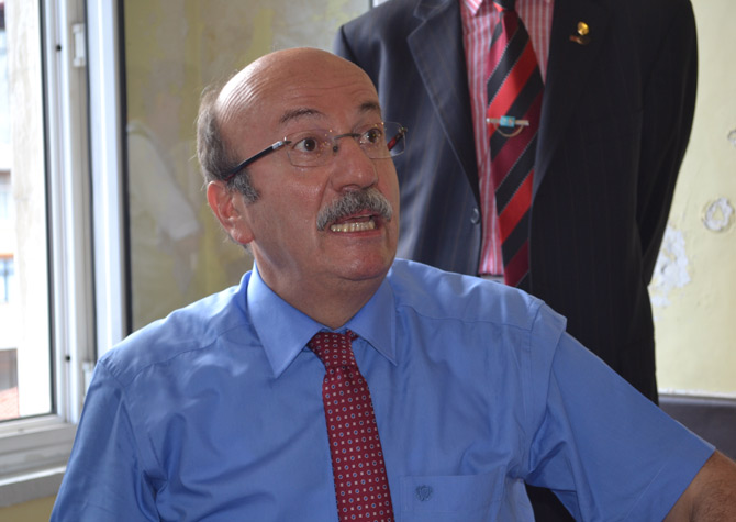 mehmet-bekaroglu-chp.jpg mehmet-bekaroglu-chp.jpg