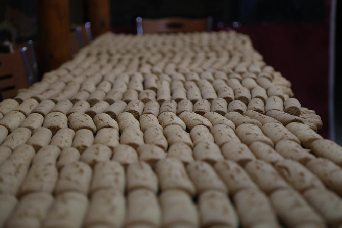mehmetcike-rizeli-annelerden-2-bin-23-eniste-lokumu-(5).jpg