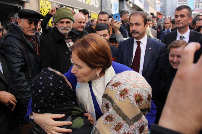 meral-aksener-artvinde-(4).jpg