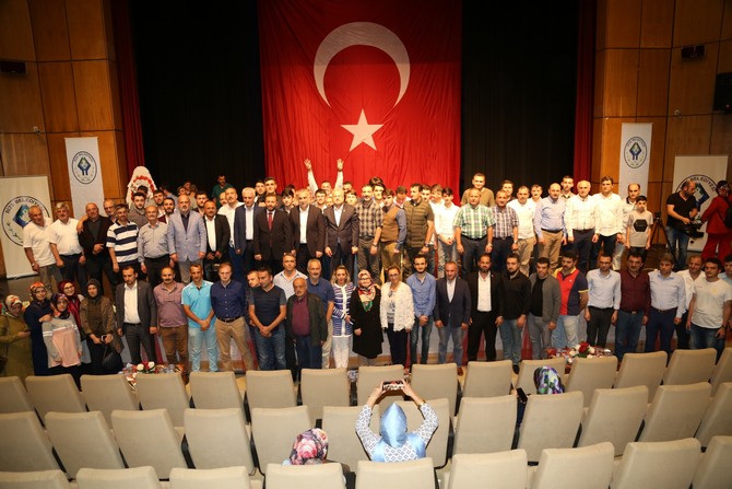 metin-rize-belediyesinin-15-temmuz-konferansina-katildi-(14).jpg