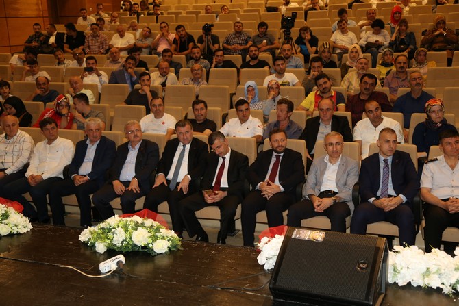 metin-rize-belediyesinin-15-temmuz-konferansina-katildi-(9).jpg