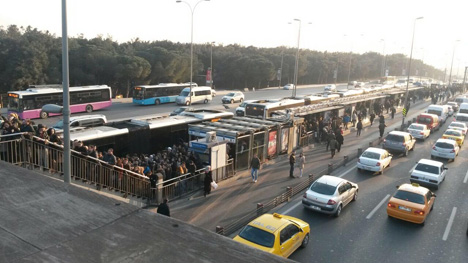 metrobuste-korkutan-yangin-8.jpg metrobuste-korkutan-yangin-8.jpg