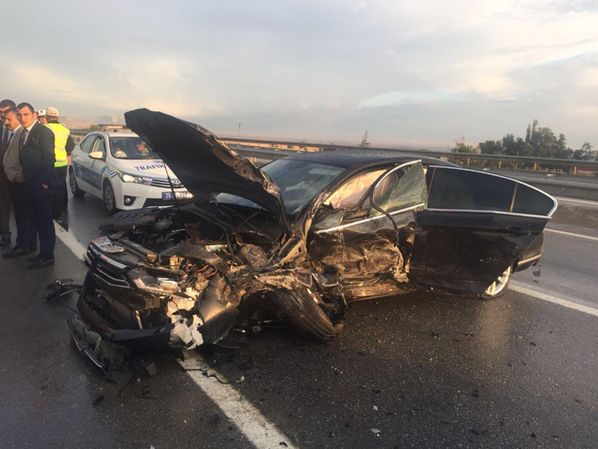 mhp’li-demirel-trafik-kazasi-gecirdi-1-olu,-5-yarali.jpg