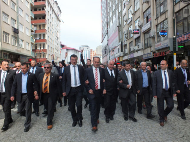 mhp-rize’de-govde-gosterisi-yapti-7.jpg mhp-rize’de-govde-gosterisi-yapti-7.jpg