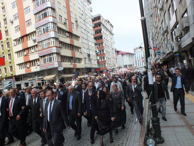 mhp-rize’de-govde-gosterisi-yapti-8.jpg mhp-rize’de-govde-gosterisi-yapti-8.jpg