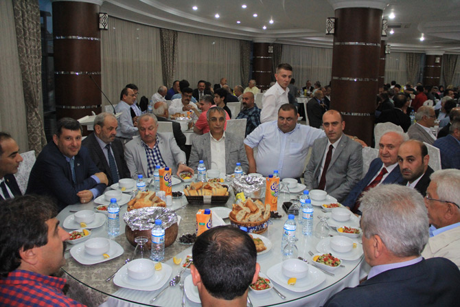 mhp-rize-il-baskanligi-iftar-yemegi-duzenledi-1.jpg