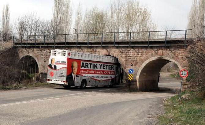 mhp-secim-otobusu.jpg mhp-secim-otobusu.jpg