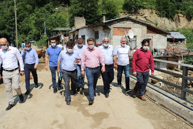 milletvekili-avci-ikizdere’de-hasarli-bolgeleri-inceledi-(5).jpg