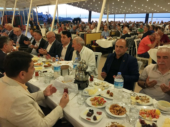 milletvekili-hasan-karal,-muhtarlarla-ve-basin-mensuplariyla-iftarda-bulustu-(14).jpg