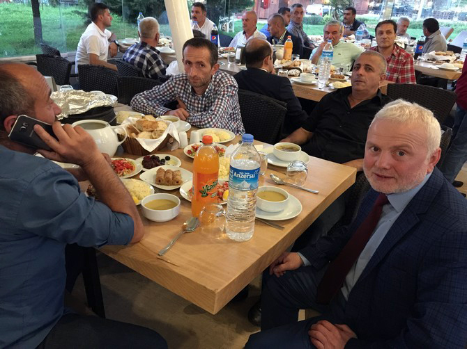 milletvekili-hasan-karal,-muhtarlarla-ve-basin-mensuplariyla-iftarda-bulustu-(2).jpg