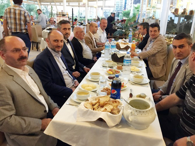 milletvekili-hasan-karal,-muhtarlarla-ve-basin-mensuplariyla-iftarda-bulustu-(3).jpg
