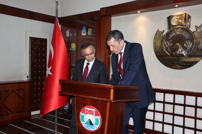milli-egitim-bakani-ziya-selcuk-rizede-(4)-001.jpg
