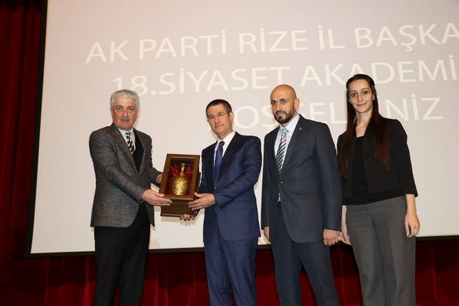 milli-savunma-bakani-nurettin-canikli-rize-recep-tayyip-erdogan-universitesinde-duzenlenen-18.-siyaset-akademisinin-acilis-torenine-katildi-(18).jpg